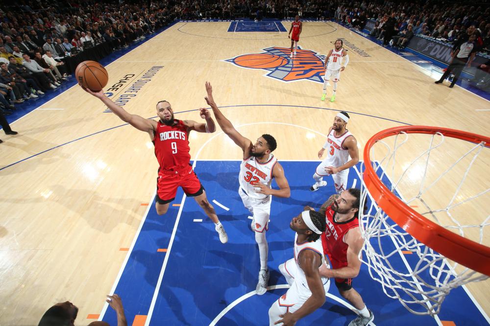 他在攻防两 他在攻防两